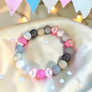 Dziecięca Bransoletka Elastyczna Handmade – Pastelowe Misie i Grzybek